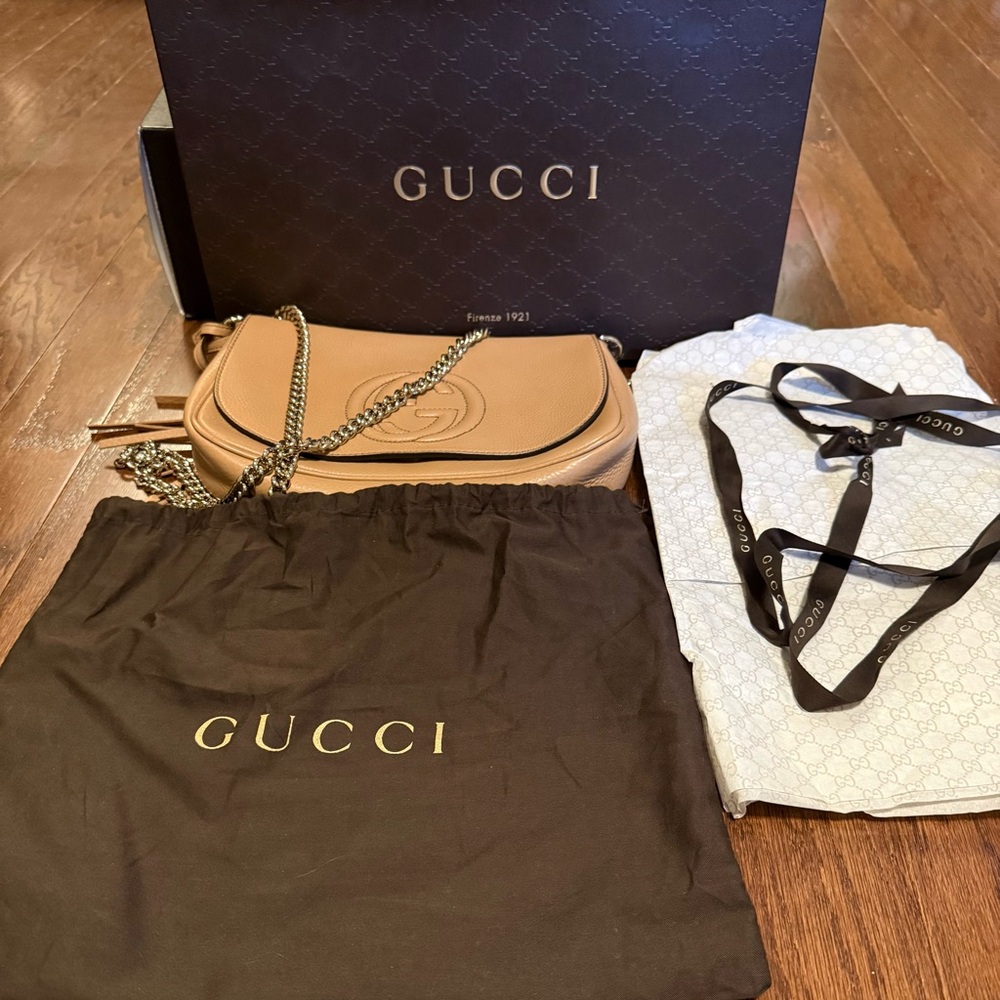 NWOT! Gucci Soho Leather Shoulder Bag Leather Shoulder Bag 536224